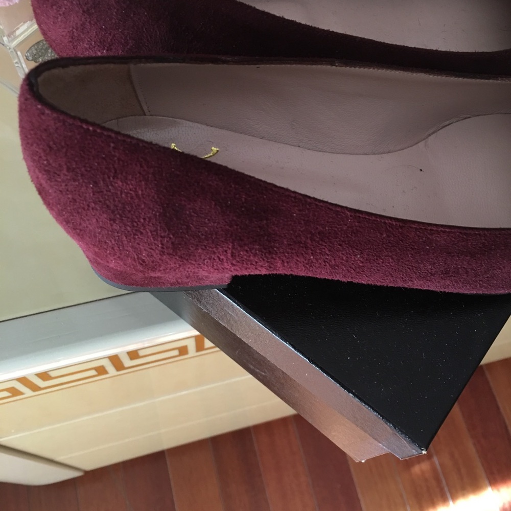 Shoes - Picture 4 of 8